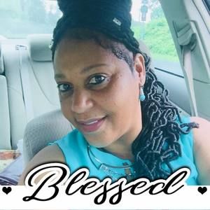 Meet your Posher, Lorraine